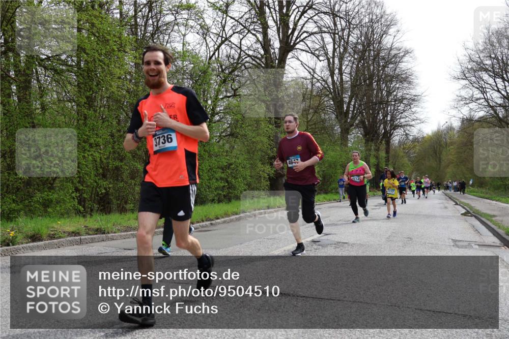 12.04.2026 - 45. Internationalen Wilhelmsburger Insellauf Yannick Fuchs http://msf.ph/oto/9504510 12.04.2026 12:53:24 Laufen 3736, 4647, 3212, 2117 meine-sportfotos.de