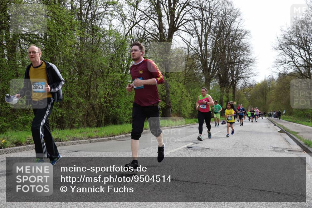 12.04.2026 - 45. Internationalen Wilhelmsburger Insellauf Yannick Fuchs http://msf.ph/oto/9504514 12.04.2026 12:53:24 Laufen 2063, 3212, 2117 meine-sportfotos.de