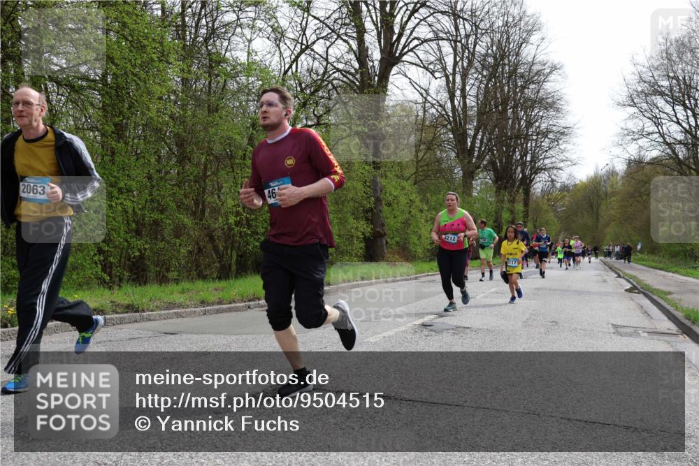 12.04.2026 - 45. Internationalen Wilhelmsburger Insellauf Yannick Fuchs http://msf.ph/oto/9504515 12.04.2026 12:53:25 Laufen 2063, 46, 3212, 2117 meine-sportfotos.de