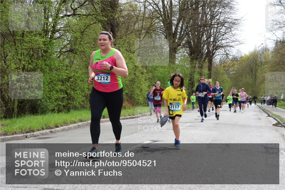 12.04.2026 - 45. Internationalen Wilhelmsburger Insellauf Yannick Fuchs http://msf.ph/oto/9504521 12.04.2026 12:53:26 Laufen 3212, 5067, 3167, 4125, 5012, 2117 meine-sportfotos.de