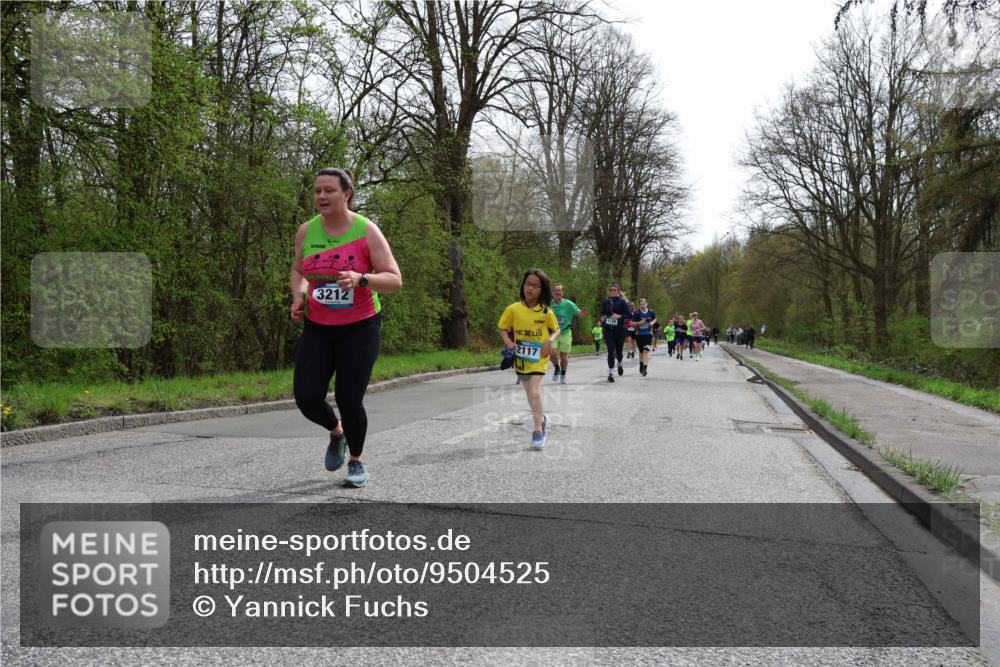 12.04.2026 - 45. Internationalen Wilhelmsburger Insellauf Yannick Fuchs http://msf.ph/oto/9504525 12.04.2026 12:53:26 Laufen 3212, 2117 meine-sportfotos.de