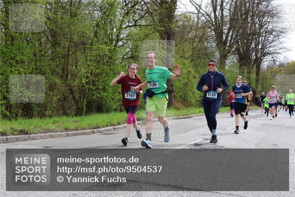 12.04.2026 - 45. Internationalen Wilhelmsburger Insellauf Yannick Fuchs http://msf.ph/oto/9504537 12.04.2026 12:53:29 Laufen 3165, 4125, 5012, 3167, 317, 3454 meine-sportfotos.de