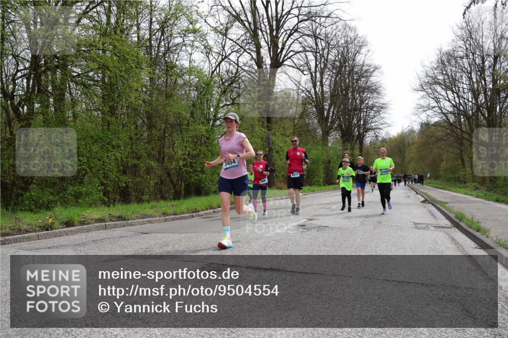12.04.2026 - 45. Internationalen Wilhelmsburger Insellauf Yannick Fuchs http://msf.ph/oto/9504554 12.04.2026 12:53:33 Laufen 3454, 5669, 5670, 5174 meine-sportfotos.de