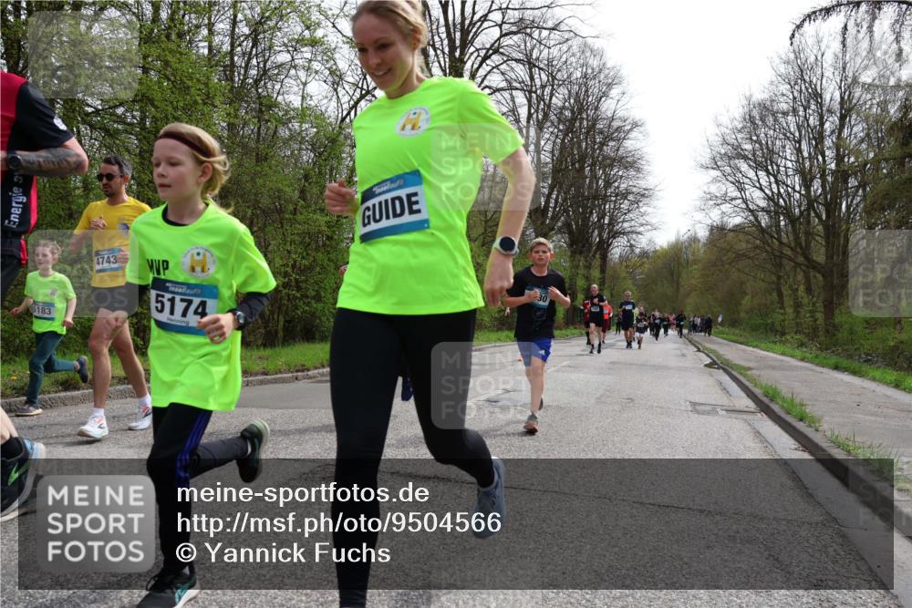 12.04.2026 - 45. Internationalen Wilhelmsburger Insellauf Yannick Fuchs http://msf.ph/oto/9504566 12.04.2026 12:53:36 Laufen 5183, 4743, 5174, 30 meine-sportfotos.de