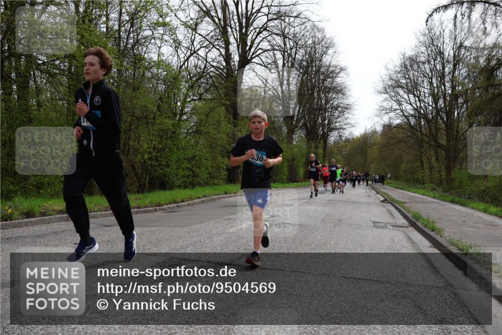 12.04.2026 - 45. Internationalen Wilhelmsburger Insellauf Yannick Fuchs http://msf.ph/oto/9504569 12.04.2026 12:53:36 Laufen 530 meine-sportfotos.de