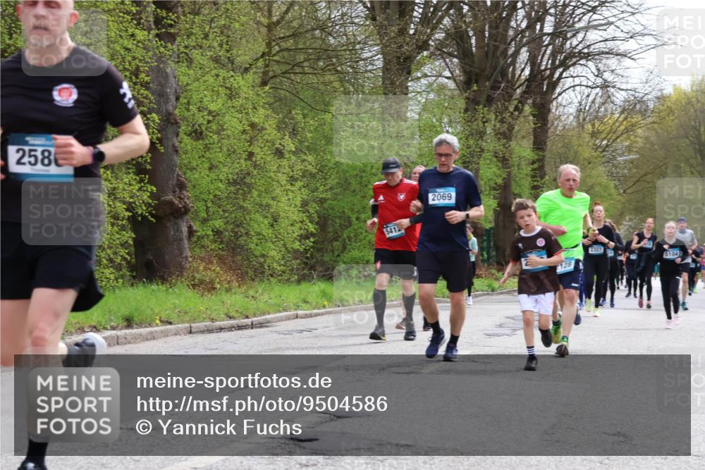 12.04.2026 - 45. Internationalen Wilhelmsburger Insellauf Yannick Fuchs http://msf.ph/oto/9504586 12.04.2026 12:53:40 Laufen 258, 5412, 2069, 128, 2307, 5104 meine-sportfotos.de