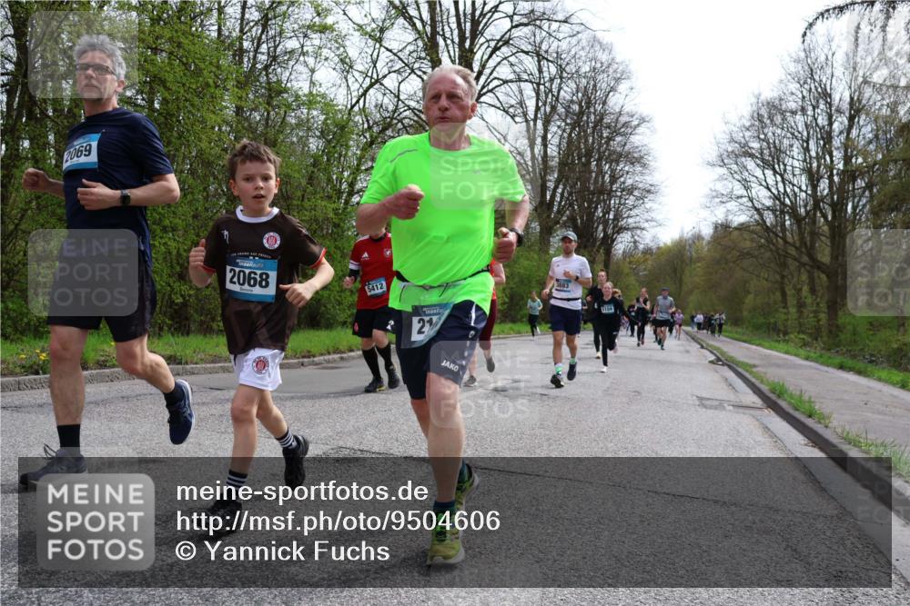 12.04.2026 - 45. Internationalen Wilhelmsburger Insellauf Yannick Fuchs http://msf.ph/oto/9504606 12.04.2026 12:53:43 Laufen 2069, 2068, 5412, 21, 3883 meine-sportfotos.de