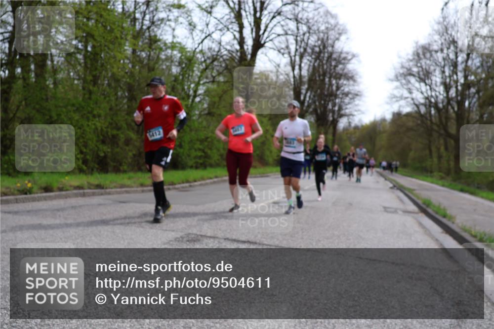 12.04.2026 - 45. Internationalen Wilhelmsburger Insellauf Yannick Fuchs http://msf.ph/oto/9504611 12.04.2026 12:53:44 Laufen 1412, 1443 meine-sportfotos.de