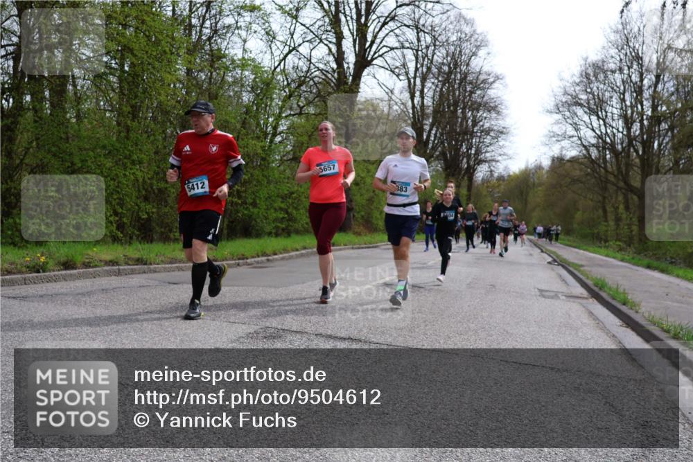 12.04.2026 - 45. Internationalen Wilhelmsburger Insellauf Yannick Fuchs http://msf.ph/oto/9504612 12.04.2026 12:53:44 Laufen 5412, 5657, 383 meine-sportfotos.de