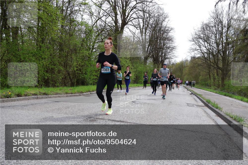 12.04.2026 - 45. Internationalen Wilhelmsburger Insellauf Yannick Fuchs http://msf.ph/oto/9504624 12.04.2026 12:53:47 Laufen 2307, 5828, 3314, 3034 meine-sportfotos.de