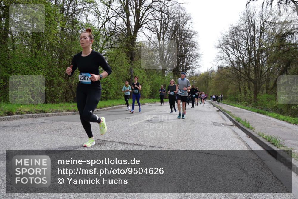 12.04.2026 - 45. Internationalen Wilhelmsburger Insellauf Yannick Fuchs http://msf.ph/oto/9504626 12.04.2026 12:53:47 Laufen 2307, 3314, 3034 meine-sportfotos.de