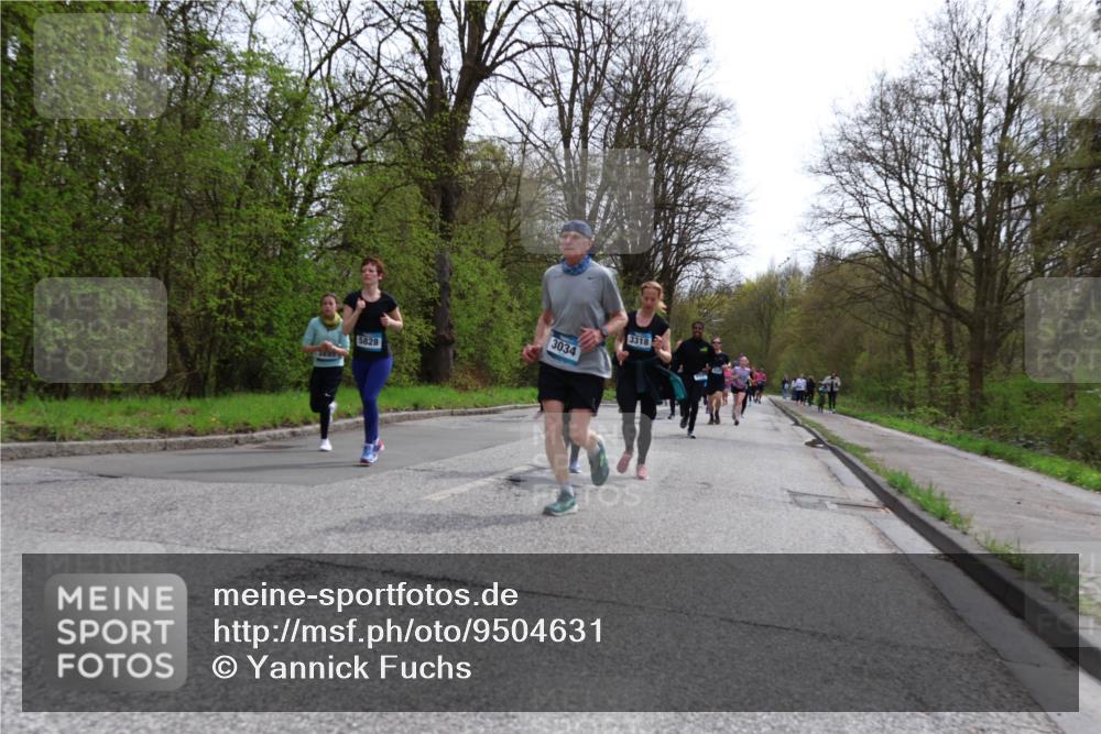 12.04.2026 - 45. Internationalen Wilhelmsburger Insellauf Yannick Fuchs http://msf.ph/oto/9504631 12.04.2026 12:53:48 Laufen 3034, 5828, 3899, 3318 meine-sportfotos.de