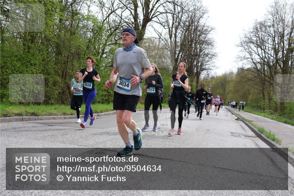 12.04.2026 - 45. Internationalen Wilhelmsburger Insellauf Yannick Fuchs http://msf.ph/oto/9504634 12.04.2026 12:53:49 Laufen 3895, 5828, 3318, 3034, 3314, 4997 meine-sportfotos.de