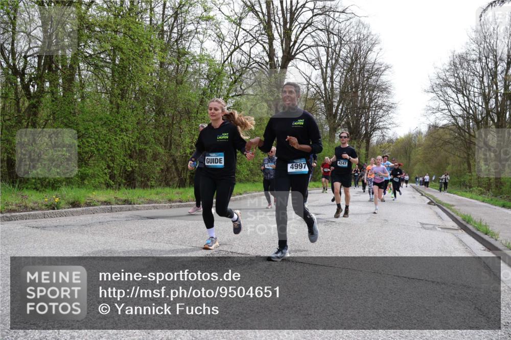 12.04.2026 - 45. Internationalen Wilhelmsburger Insellauf Yannick Fuchs http://msf.ph/oto/9504651 12.04.2026 12:53:52 Laufen 343, 4997, 4247, 2295 meine-sportfotos.de