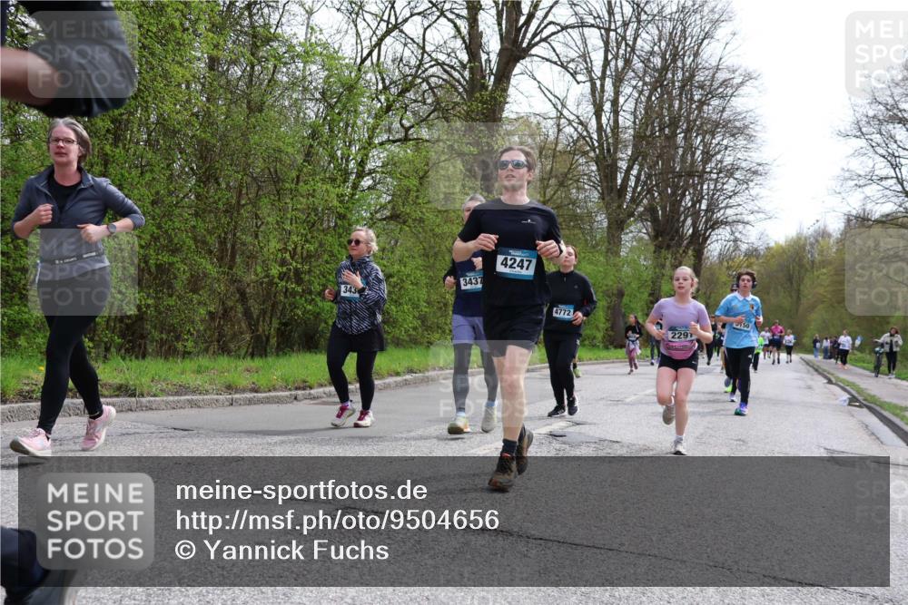 12.04.2026 - 45. Internationalen Wilhelmsburger Insellauf Yannick Fuchs http://msf.ph/oto/9504656 12.04.2026 12:53:53 Laufen 343, 3437, 4247, 4772, 2291, 150 meine-sportfotos.de