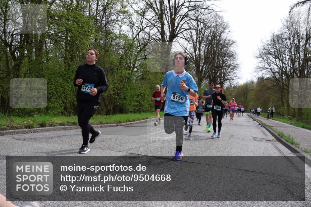 12.04.2026 - 45. Internationalen Wilhelmsburger Insellauf Yannick Fuchs http://msf.ph/oto/9504668 12.04.2026 12:53:55 Laufen 4772, 5518, 5150, 183, 5518, 4653, 2984 meine-sportfotos.de