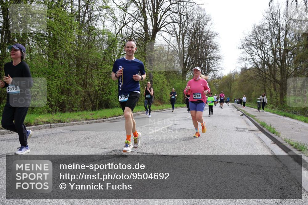 12.04.2026 - 45. Internationalen Wilhelmsburger Insellauf Yannick Fuchs http://msf.ph/oto/9504692 12.04.2026 12:54:00 Laufen 5515, 2798, 4702, 5248 meine-sportfotos.de