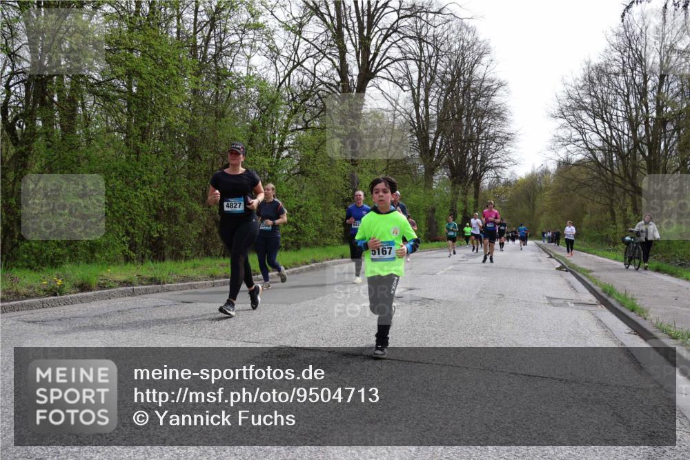 12.04.2026 - 45. Internationalen Wilhelmsburger Insellauf Yannick Fuchs http://msf.ph/oto/9504713 12.04.2026 12:54:04 Laufen 4827, 305, 542, 5167 meine-sportfotos.de