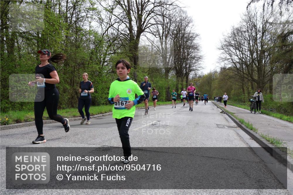 12.04.2026 - 45. Internationalen Wilhelmsburger Insellauf Yannick Fuchs http://msf.ph/oto/9504716 12.04.2026 12:54:04 Laufen 5167 meine-sportfotos.de