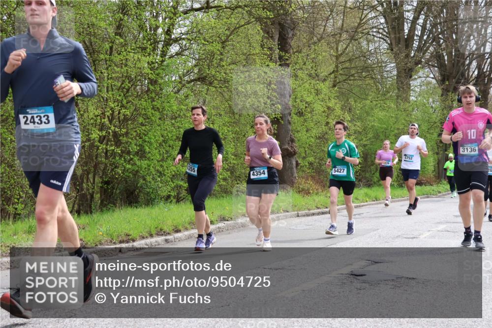 12.04.2026 - 45. Internationalen Wilhelmsburger Insellauf Yannick Fuchs http://msf.ph/oto/9504725 12.04.2026 12:54:07 Laufen 2433, 5427, 4355, 4354, 226, 5752, 10, 3136 meine-sportfotos.de