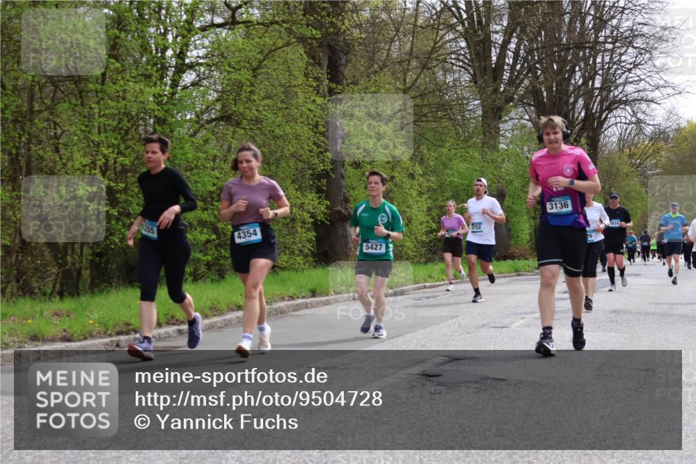 12.04.2026 - 45. Internationalen Wilhelmsburger Insellauf Yannick Fuchs http://msf.ph/oto/9504728 12.04.2026 12:54:07 Laufen 355, 4354, 5427, 5752, 3136, 26, 3934 meine-sportfotos.de
