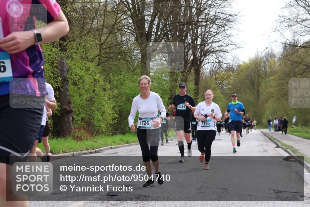 12.04.2026 - 45. Internationalen Wilhelmsburger Insellauf Yannick Fuchs http://msf.ph/oto/9504740 12.04.2026 12:54:10 Laufen 6, 3726, 3934, 4765 meine-sportfotos.de