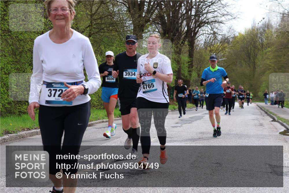 12.04.2026 - 45. Internationalen Wilhelmsburger Insellauf Yannick Fuchs http://msf.ph/oto/9504749 12.04.2026 12:54:12 Laufen 372, 4600, 3934, 4765 meine-sportfotos.de