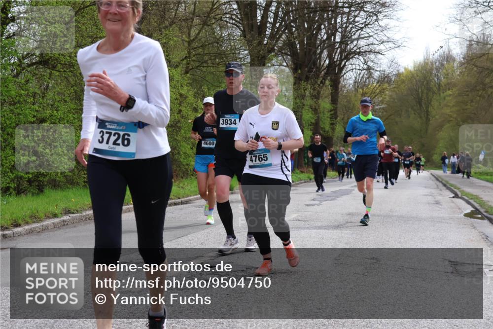 12.04.2026 - 45. Internationalen Wilhelmsburger Insellauf Yannick Fuchs http://msf.ph/oto/9504750 12.04.2026 12:54:12 Laufen 3726, 4600, 3934, 4765 meine-sportfotos.de