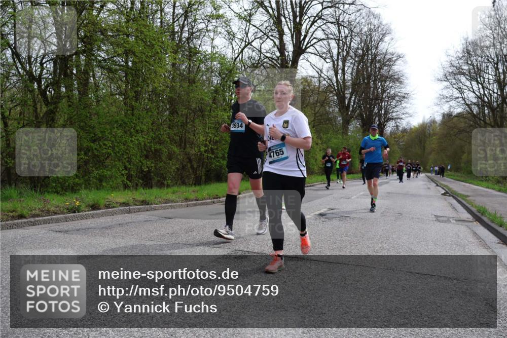 12.04.2026 - 45. Internationalen Wilhelmsburger Insellauf Yannick Fuchs http://msf.ph/oto/9504759 12.04.2026 12:54:13 Laufen 3934, 4765 meine-sportfotos.de