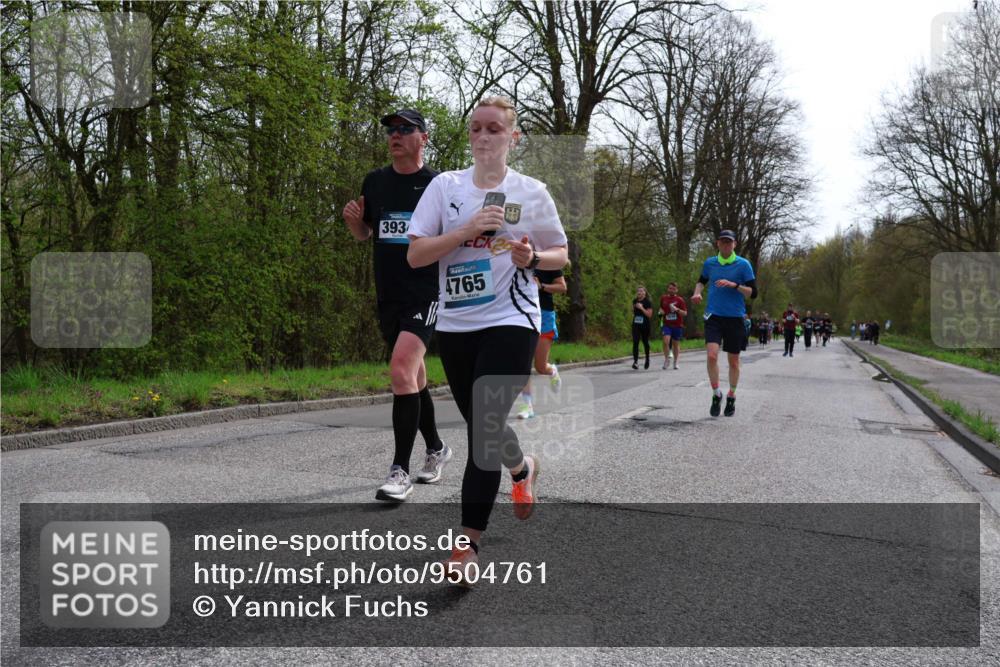 12.04.2026 - 45. Internationalen Wilhelmsburger Insellauf Yannick Fuchs http://msf.ph/oto/9504761 12.04.2026 12:54:13 Laufen 393, 2, 4765 meine-sportfotos.de