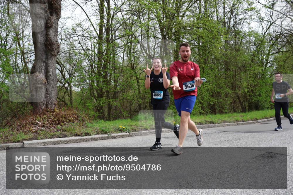 12.04.2026 - 45. Internationalen Wilhelmsburger Insellauf Yannick Fuchs http://msf.ph/oto/9504786 12.04.2026 12:54:18 Laufen 4869, 5636, 2303 meine-sportfotos.de