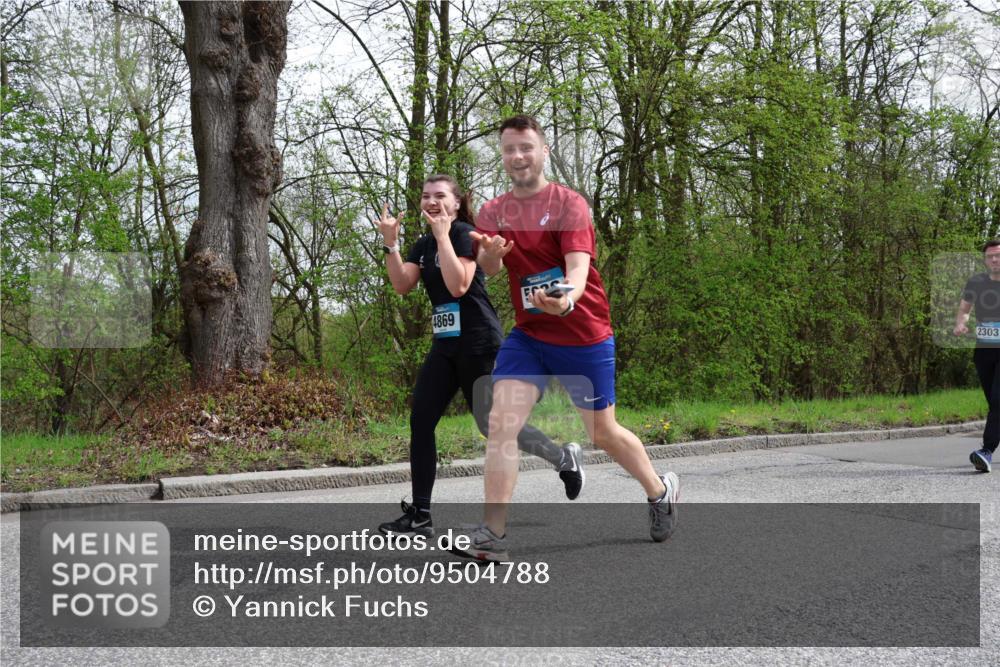 12.04.2026 - 45. Internationalen Wilhelmsburger Insellauf Yannick Fuchs http://msf.ph/oto/9504788 12.04.2026 12:54:19 Laufen 4869, 2303 meine-sportfotos.de