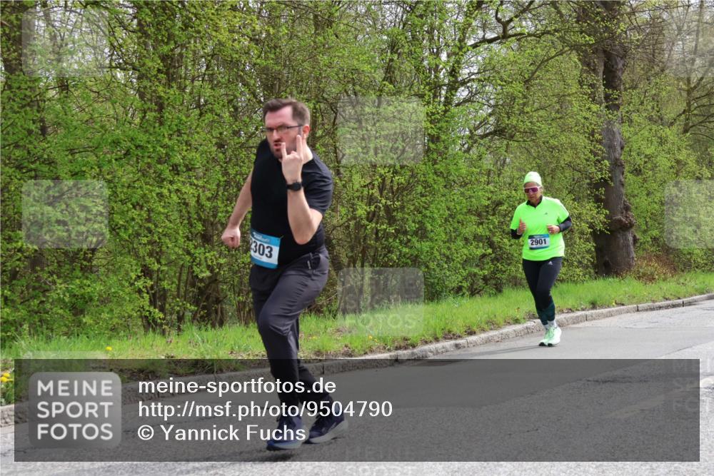 12.04.2026 - 45. Internationalen Wilhelmsburger Insellauf Yannick Fuchs http://msf.ph/oto/9504790 12.04.2026 12:54:19 Laufen 303, 2901 meine-sportfotos.de