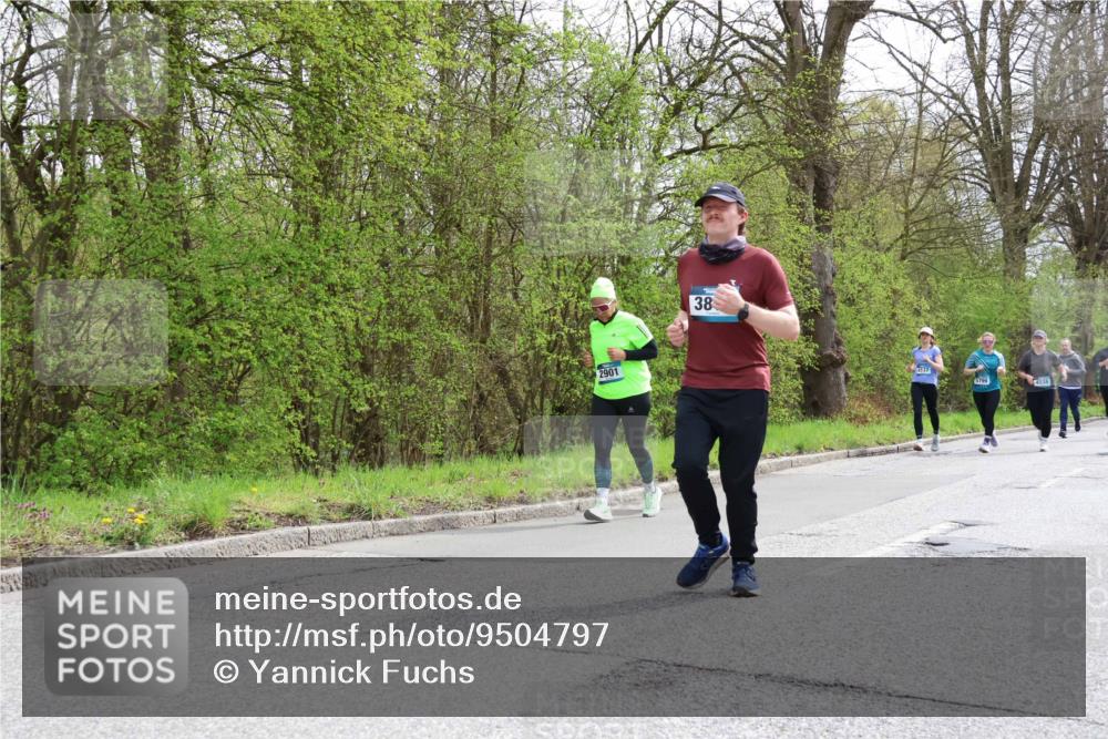 12.04.2026 - 45. Internationalen Wilhelmsburger Insellauf Yannick Fuchs http://msf.ph/oto/9504797 12.04.2026 12:54:21 Laufen 2901, 38, 1537, 5799, 4538 meine-sportfotos.de