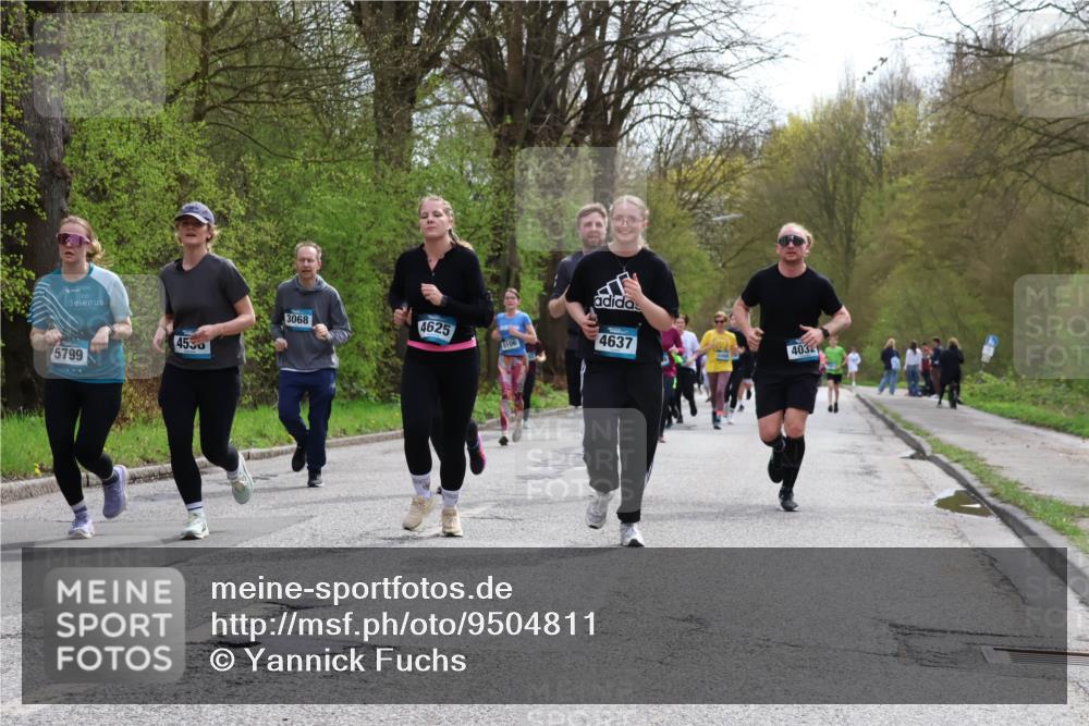12.04.2026 - 45. Internationalen Wilhelmsburger Insellauf Yannick Fuchs http://msf.ph/oto/9504811 12.04.2026 12:54:23 Laufen 5799, 4536, 3068, 4625, 5106, 4637, 4032 meine-sportfotos.de