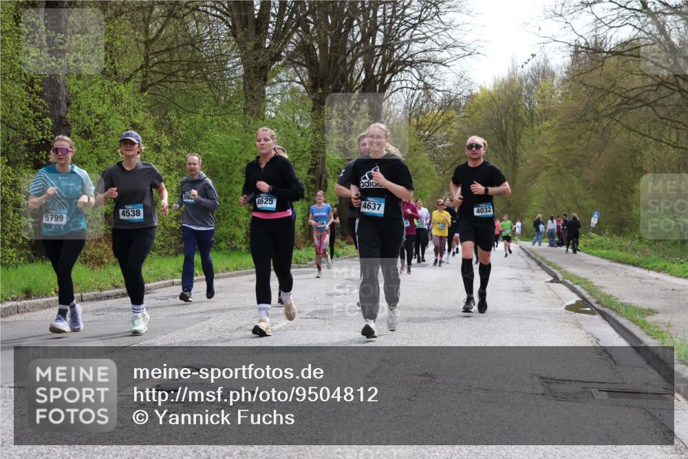 12.04.2026 - 45. Internationalen Wilhelmsburger Insellauf Yannick Fuchs http://msf.ph/oto/9504812 12.04.2026 12:54:23 Laufen 5799, 3060, 4625, 4538, 106, 4637, 4032 meine-sportfotos.de