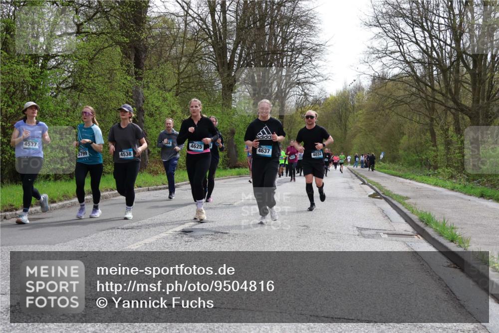 12.04.2026 - 45. Internationalen Wilhelmsburger Insellauf Yannick Fuchs http://msf.ph/oto/9504816 12.04.2026 12:54:24 Laufen 4537, 4625, 5799, 4538, 4637, 4032 meine-sportfotos.de
