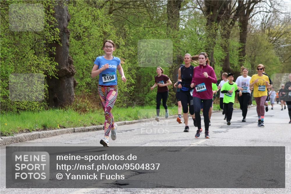 12.04.2026 - 45. Internationalen Wilhelmsburger Insellauf Yannick Fuchs http://msf.ph/oto/9504837 12.04.2026 12:54:28 Laufen 5106, 4944, 186, 890 meine-sportfotos.de