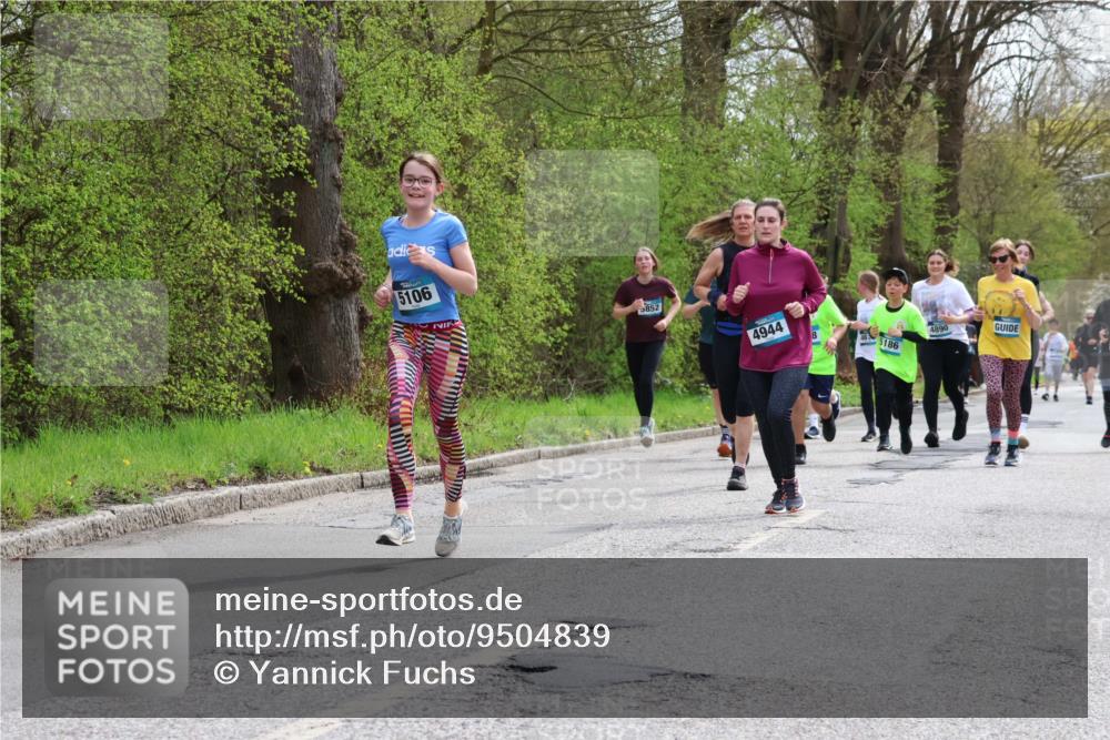 12.04.2026 - 45. Internationalen Wilhelmsburger Insellauf Yannick Fuchs http://msf.ph/oto/9504839 12.04.2026 12:54:28 Laufen 5106, 852, 4944, 8, 4890, 5186 meine-sportfotos.de