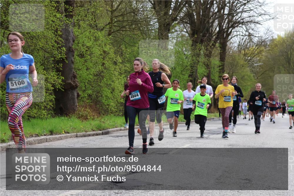12.04.2026 - 45. Internationalen Wilhelmsburger Insellauf Yannick Fuchs http://msf.ph/oto/9504844 12.04.2026 12:54:29 Laufen 5106, 4944, 2733, 5188, 4610, 5186, 388, 4889, 3164 meine-sportfotos.de
