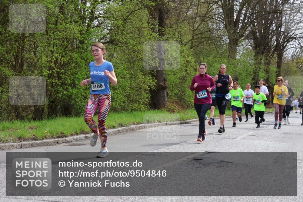 12.04.2026 - 45. Internationalen Wilhelmsburger Insellauf Yannick Fuchs http://msf.ph/oto/9504846 12.04.2026 12:54:30 Laufen 5106, 4944, 4098, 5188, 4610, 5186 meine-sportfotos.de
