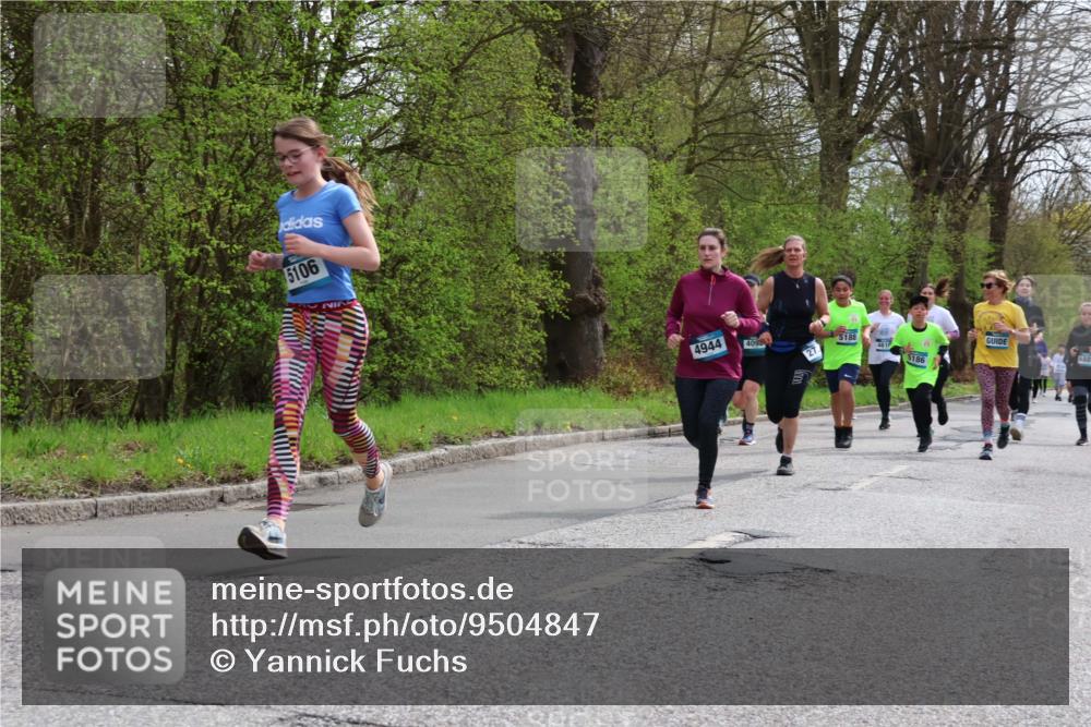 12.04.2026 - 45. Internationalen Wilhelmsburger Insellauf Yannick Fuchs http://msf.ph/oto/9504847 12.04.2026 12:54:30 Laufen 5106, 4944, 4098, 5188, 461, 186 meine-sportfotos.de