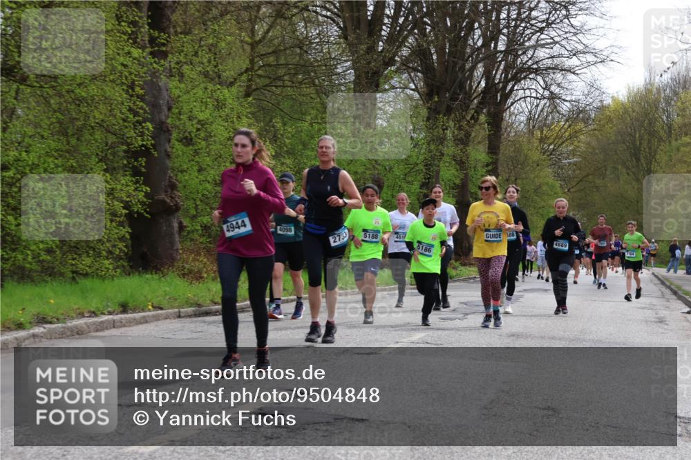 12.04.2026 - 45. Internationalen Wilhelmsburger Insellauf Yannick Fuchs http://msf.ph/oto/9504848 12.04.2026 12:54:30 Laufen 4944, 4098, 2733, 5188, 461, 5186, 388, 4889, 3164 meine-sportfotos.de
