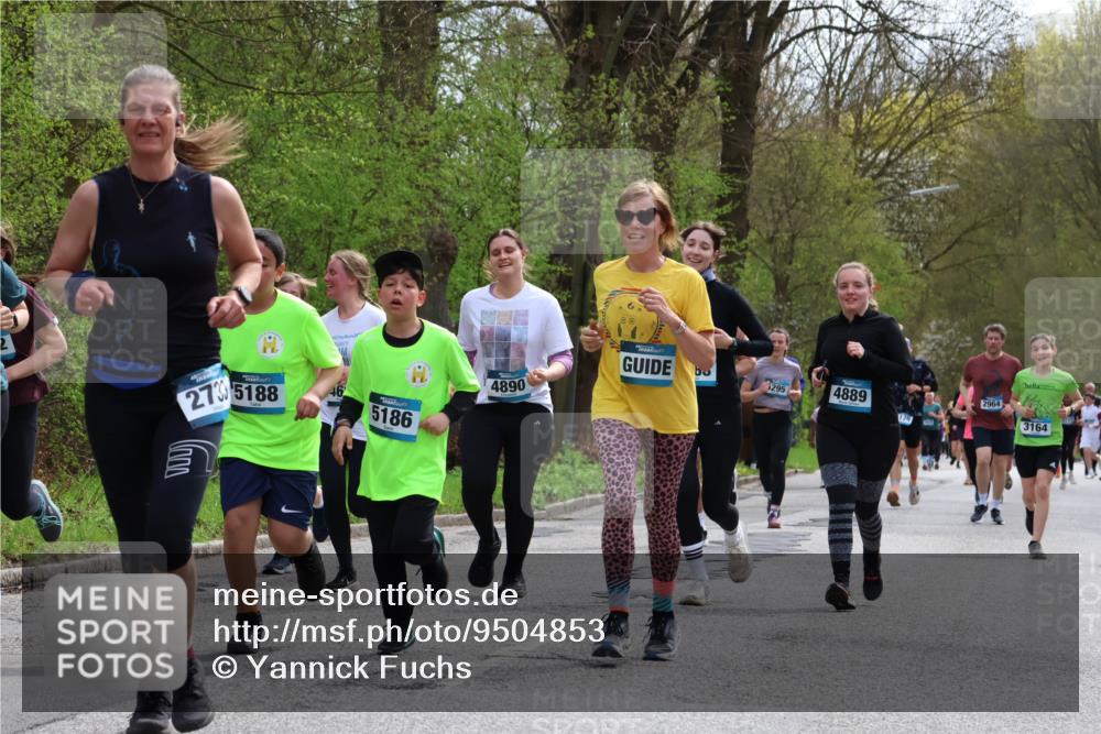 12.04.2026 - 45. Internationalen Wilhelmsburger Insellauf Yannick Fuchs http://msf.ph/oto/9504853 12.04.2026 12:54:31 Laufen 2733, 5188, 5186, 4890, 295, 4889, 2964, 3164 meine-sportfotos.de