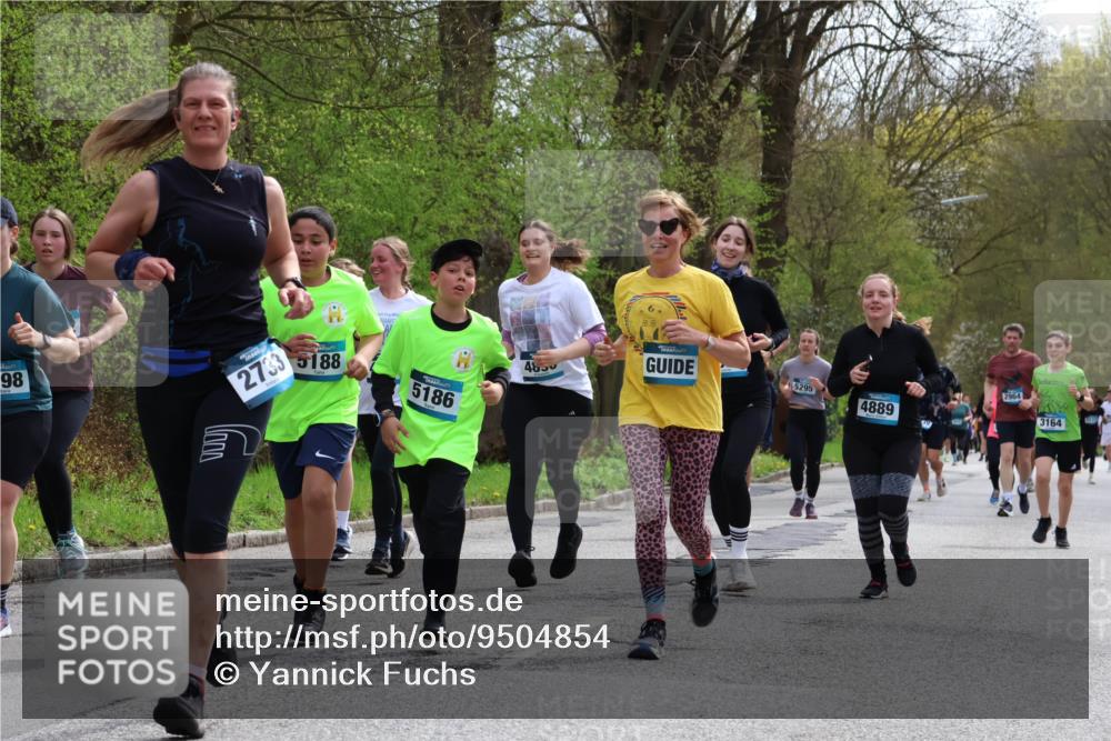 12.04.2026 - 45. Internationalen Wilhelmsburger Insellauf Yannick Fuchs http://msf.ph/oto/9504854 12.04.2026 12:54:31 Laufen 98, 2733, 5188, 5186, 4855, 2964, 5295, 4889, 3164 meine-sportfotos.de