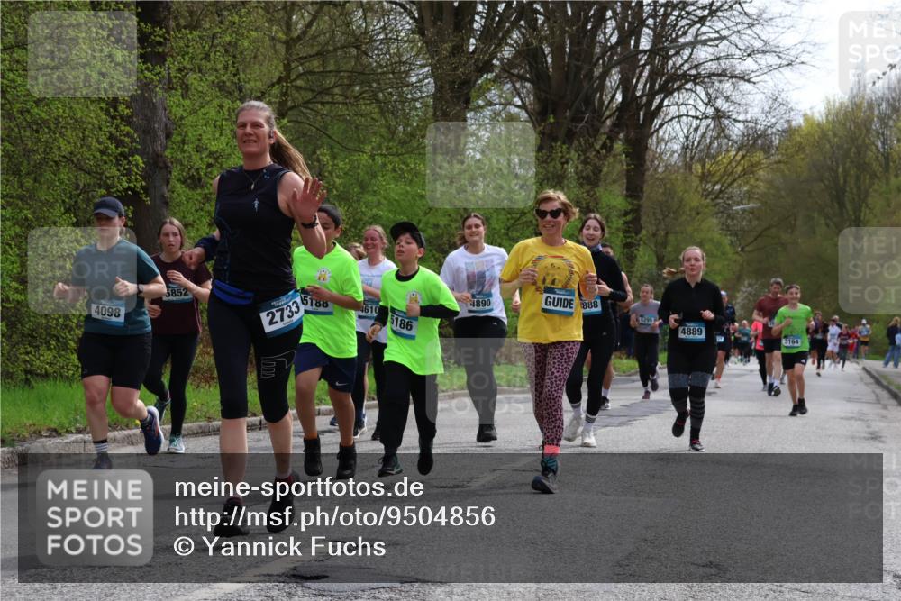 12.04.2026 - 45. Internationalen Wilhelmsburger Insellauf Yannick Fuchs http://msf.ph/oto/9504856 12.04.2026 12:54:31 Laufen 4098, 5852, 27335188, 4610, 888, 4890, 5186, 4889, 3164 meine-sportfotos.de