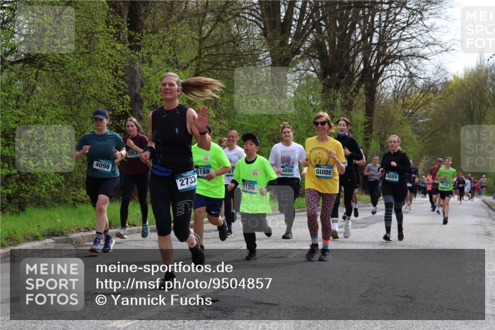 12.04.2026 - 45. Internationalen Wilhelmsburger Insellauf Yannick Fuchs http://msf.ph/oto/9504857 12.04.2026 12:54:32 Laufen 4098, 5852, 2733, 5188, 5186, 1295, 4890, 4889, 3164 meine-sportfotos.de