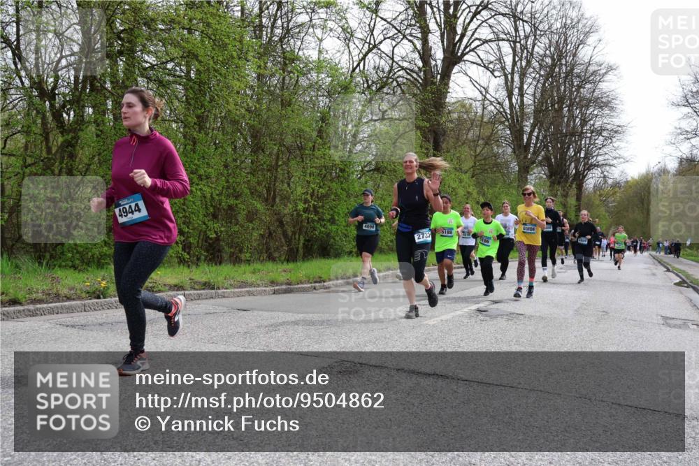 12.04.2026 - 45. Internationalen Wilhelmsburger Insellauf Yannick Fuchs http://msf.ph/oto/9504862 12.04.2026 12:54:32 Laufen 4944, 4098, 2733, 5188, 4610, 5186 meine-sportfotos.de