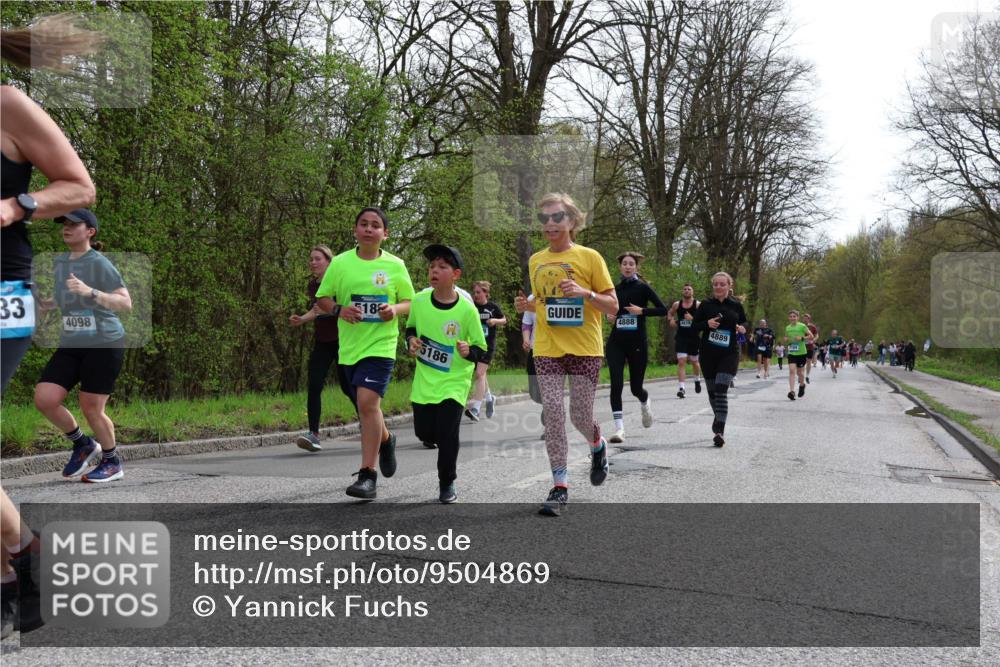 12.04.2026 - 45. Internationalen Wilhelmsburger Insellauf Yannick Fuchs http://msf.ph/oto/9504869 12.04.2026 12:54:34 Laufen 18, 33, 4098, 5186, 4888, 4619, 4889, 3164 meine-sportfotos.de