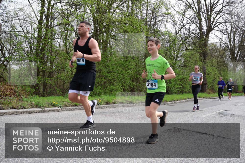 12.04.2026 - 45. Internationalen Wilhelmsburger Insellauf Yannick Fuchs http://msf.ph/oto/9504898 12.04.2026 12:54:39 Laufen 4619, 5295, 3164 meine-sportfotos.de